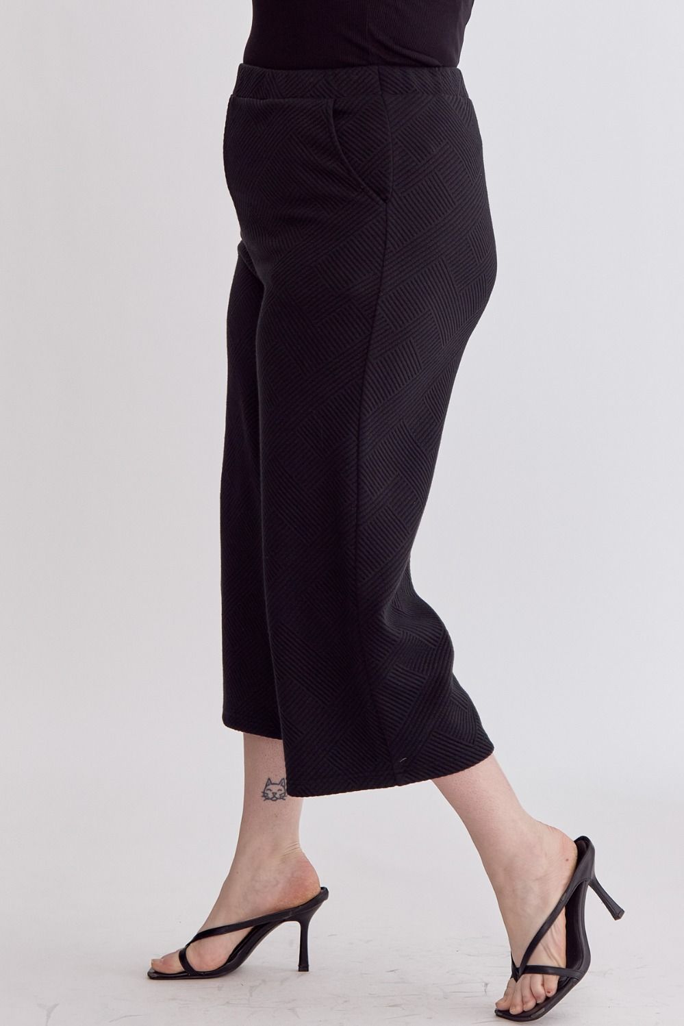 Ziggy Textured Crop Pant